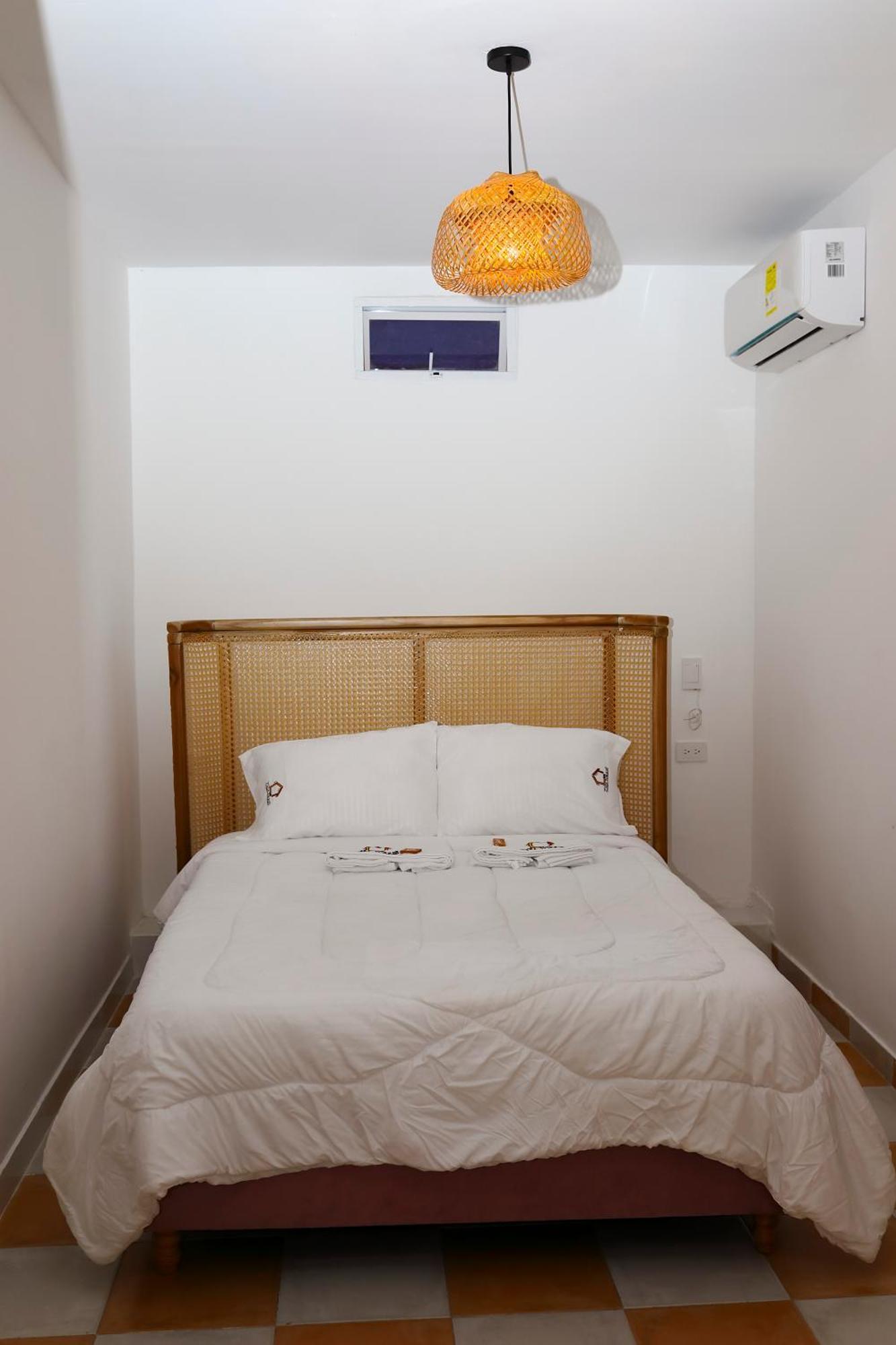 Hostal Casa Torres Centro Historico - Adults Only Cartagena Bagian luar foto