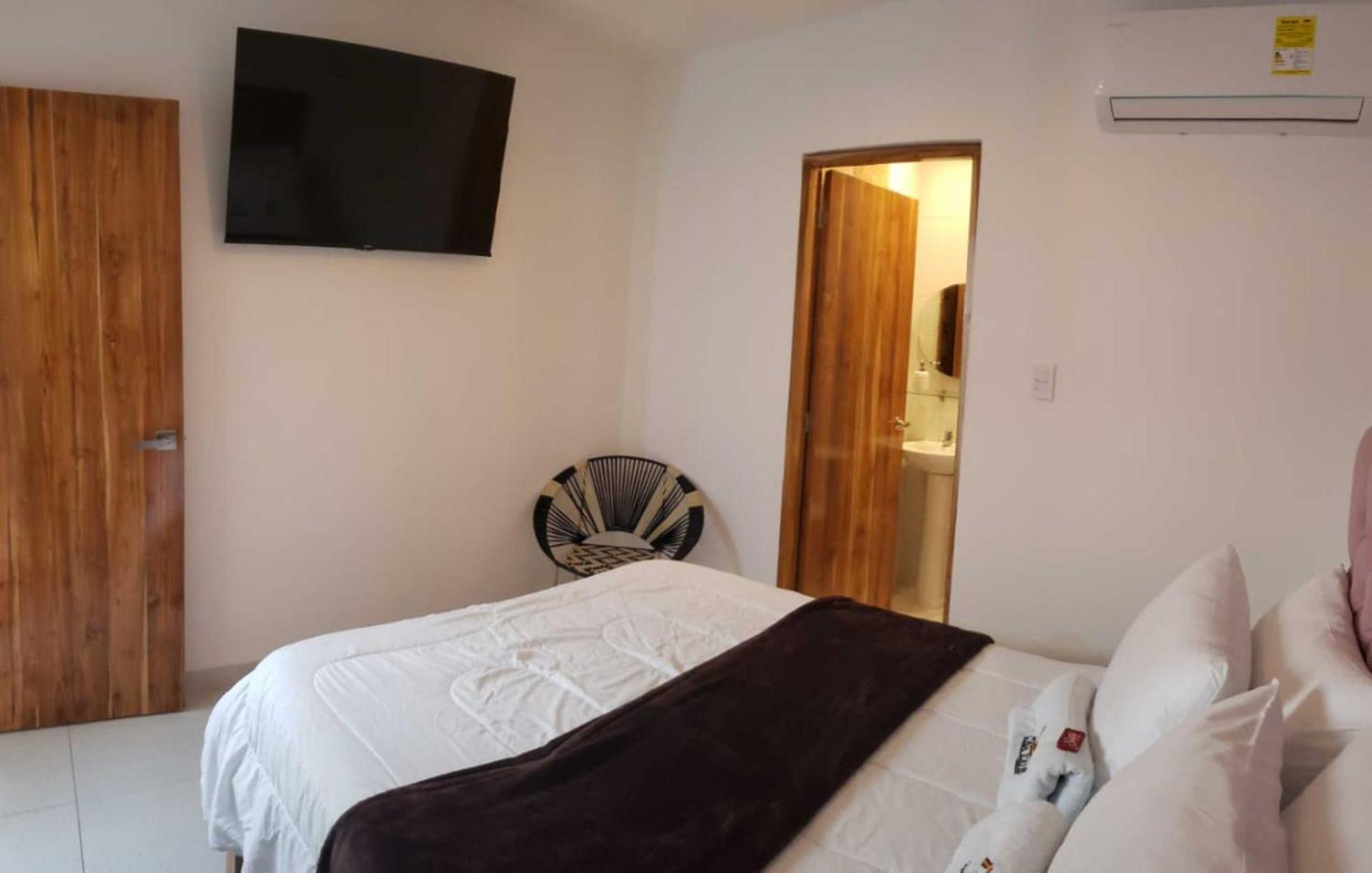 Hostal Casa Torres Centro Historico - Adults Only Cartagena Bagian luar foto