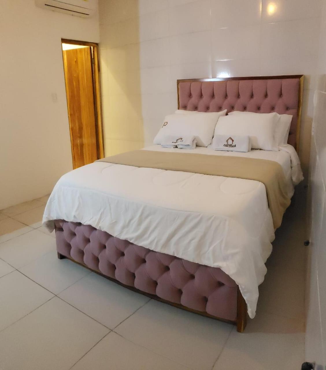 Hostal Casa Torres Centro Historico - Adults Only Cartagena Bagian luar foto