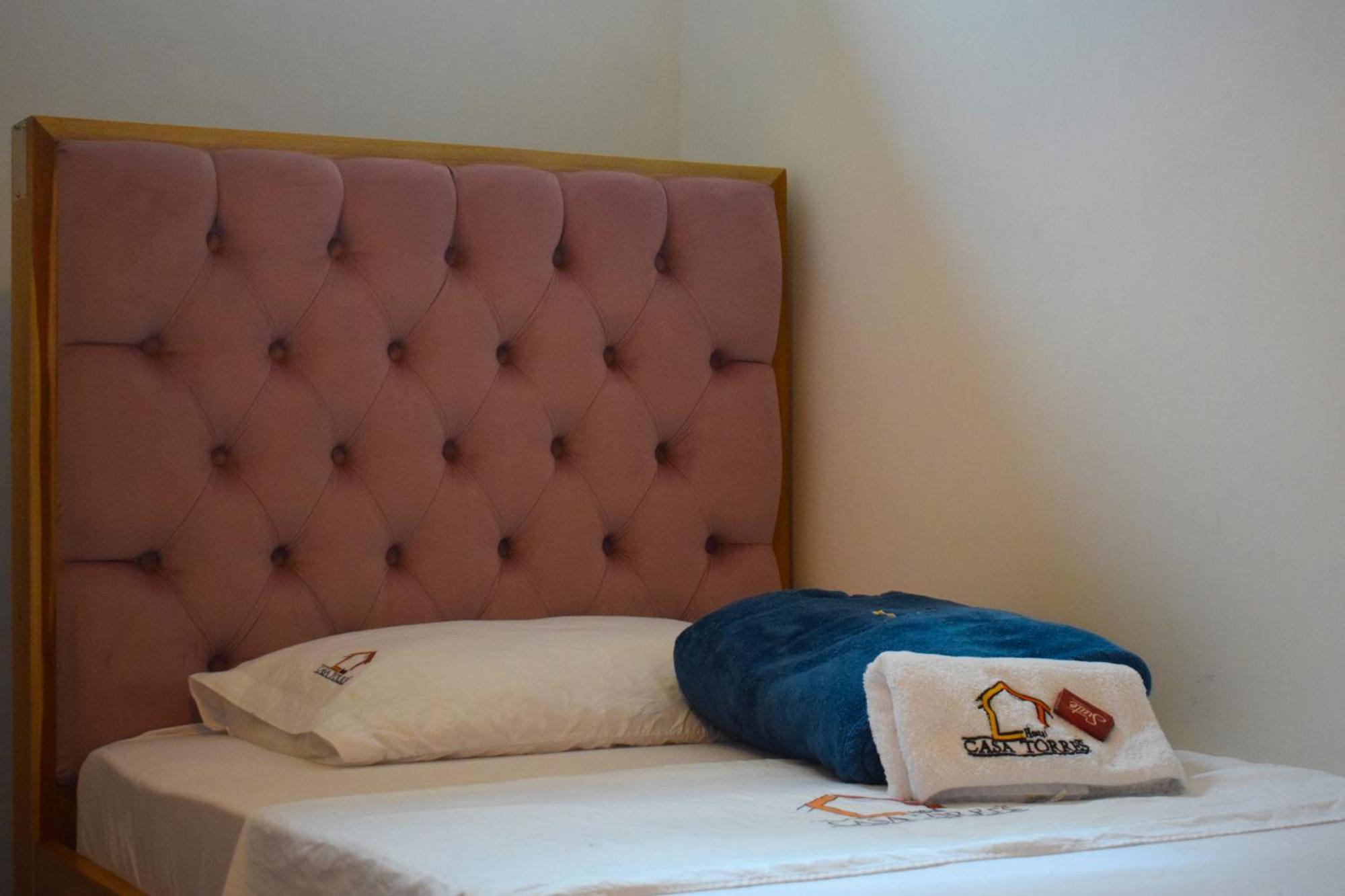 Hostal Casa Torres Centro Historico - Adults Only Cartagena Bagian luar foto